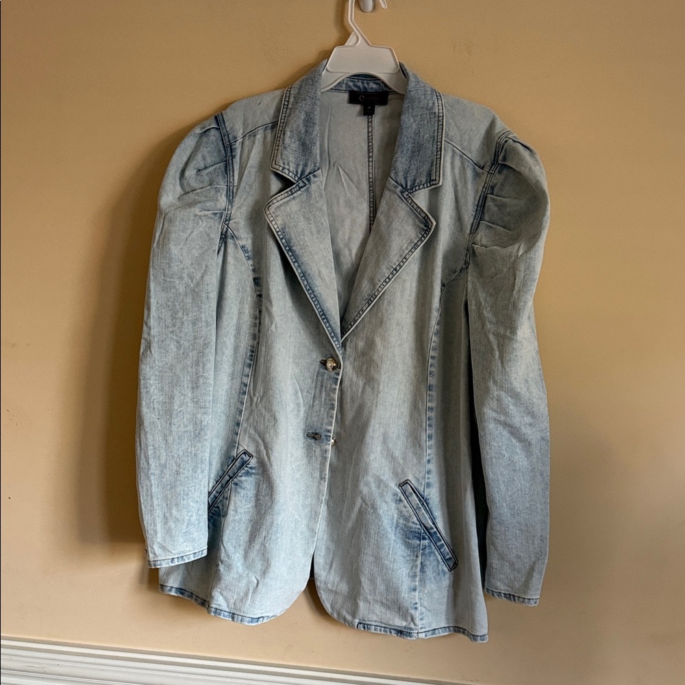C. Wonder by Christian Siriano Puff-Shoulder Denim Blazer Sz 3X